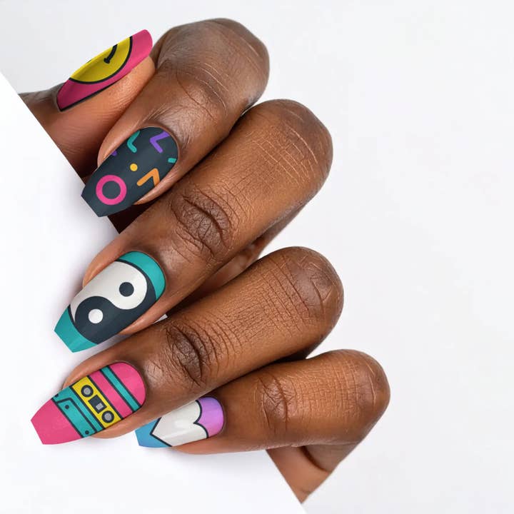 FYNE BODY - Wholesale Press-on/fake nails - Retro Drip 90's Press-On Nails59