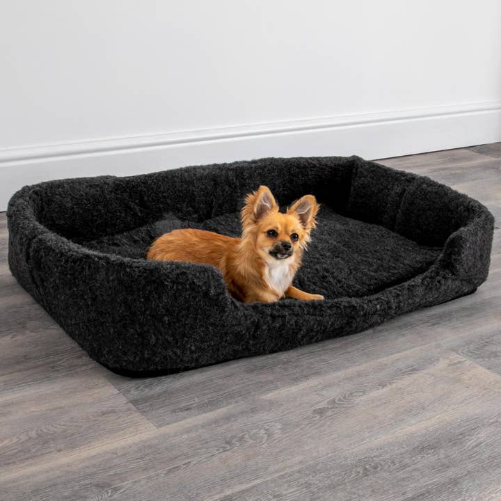 Native Natural - Wholesale Pet Bed - Dog - Merino Wool Pet Bed - Black