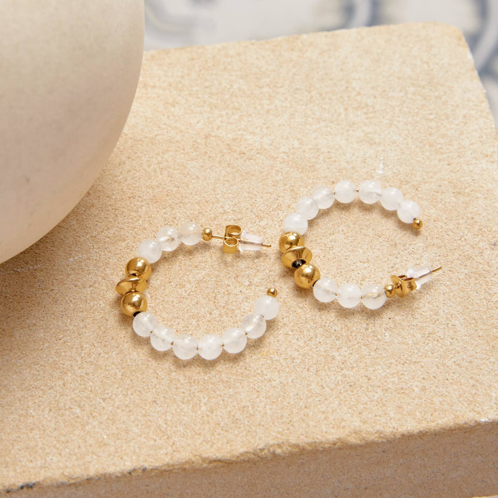 Lovelika – Engroshandel Enkeltøreringe – Creoler med naturlige sten - Freesia12