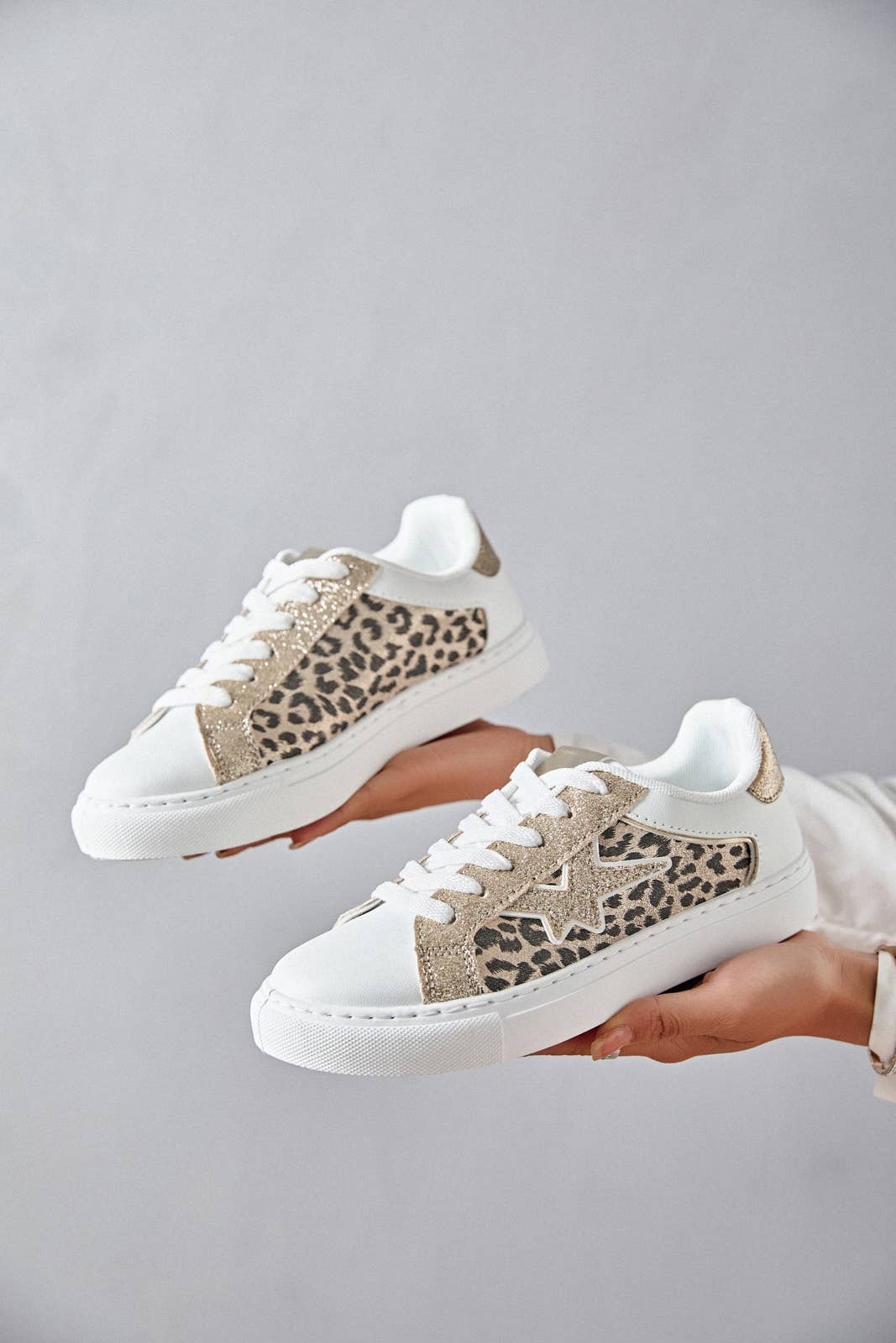 ERYNN - Wholesale Lifestyle Sneakers - Women's - LACED SNEAKER - Olympia15