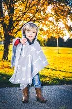 Birdy Boutique LLC. - Wholesale Poncho Towel - Kids & Baby - Classic Gray Arrows Car Seat Poncho for Kids10