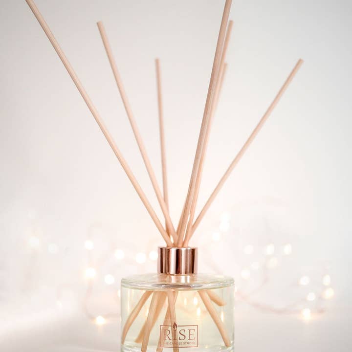 Diffuseur Parfumé Santal Vanille pour la vente par RISEthecandlestudio