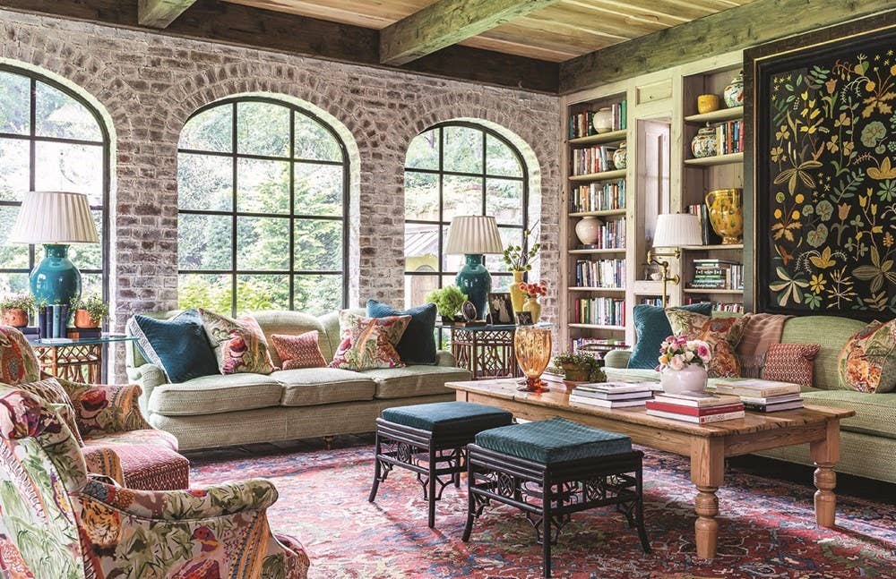 Gibbs Smith - Wholesale Home & Garden - Arriving Home: A Gracious Southern Welcome3