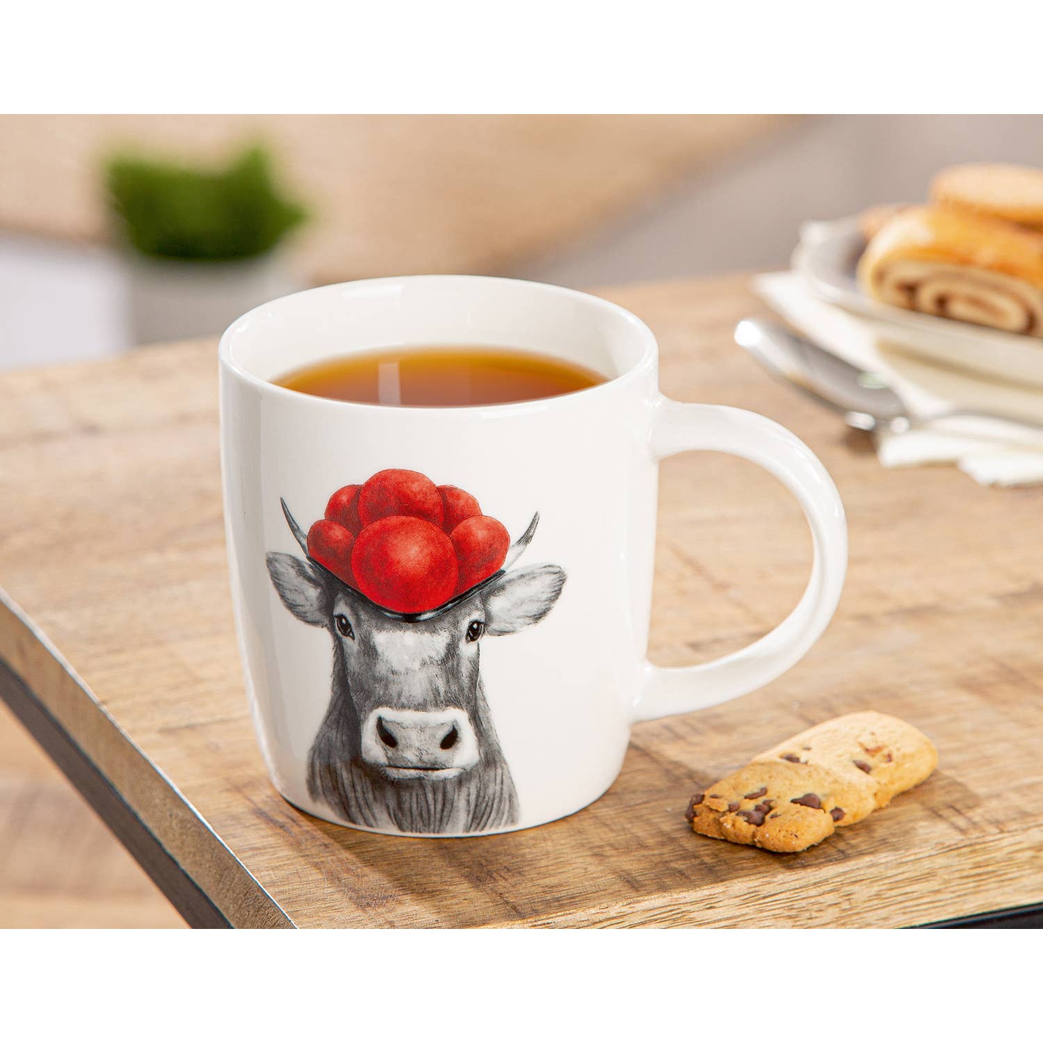 Cup / Mug round cow with Bollenhut white H. 9 cm, PU 6 for wholesale on Faire1