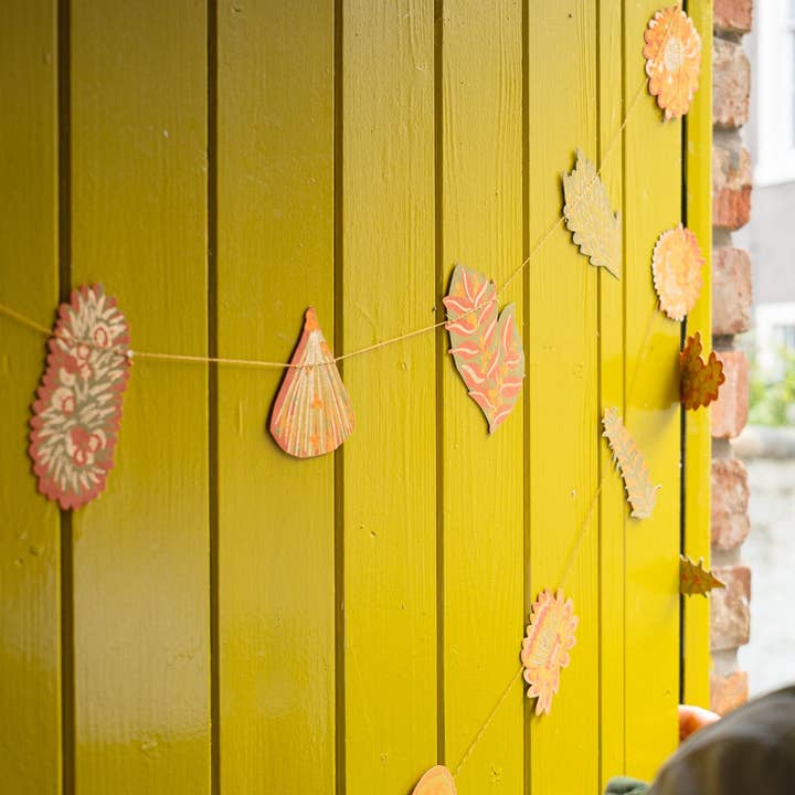 East End Press - Vendita all'ingrosso Bandierine/Ghirlande - Ghirlanda Cucita di Fiori d'Autunno6