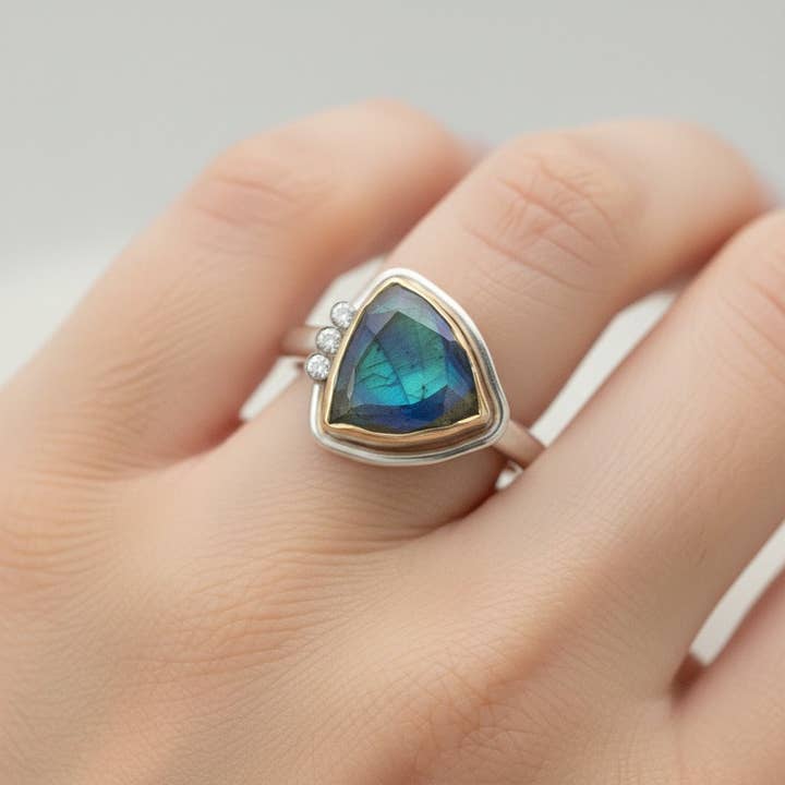 J + I Jewelry - Wholesale Cocktail/Statement Ring - Labradorite Trilliant Ring1