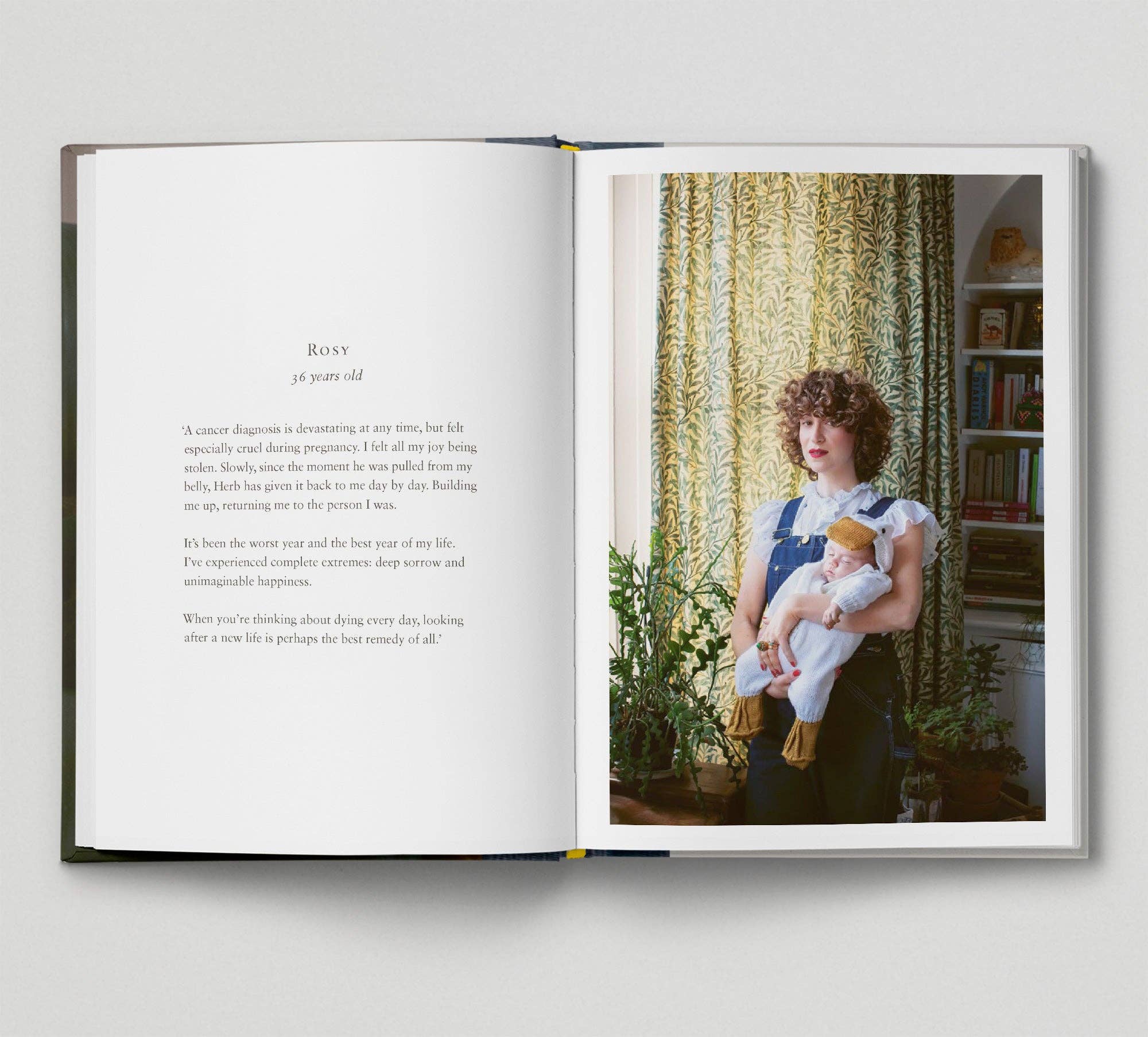 Hoxton Mini Press - Wholesale Kunst en amusement - Honderd Jaar (Boek 16: Oost-Londen Fotoverhalen)4