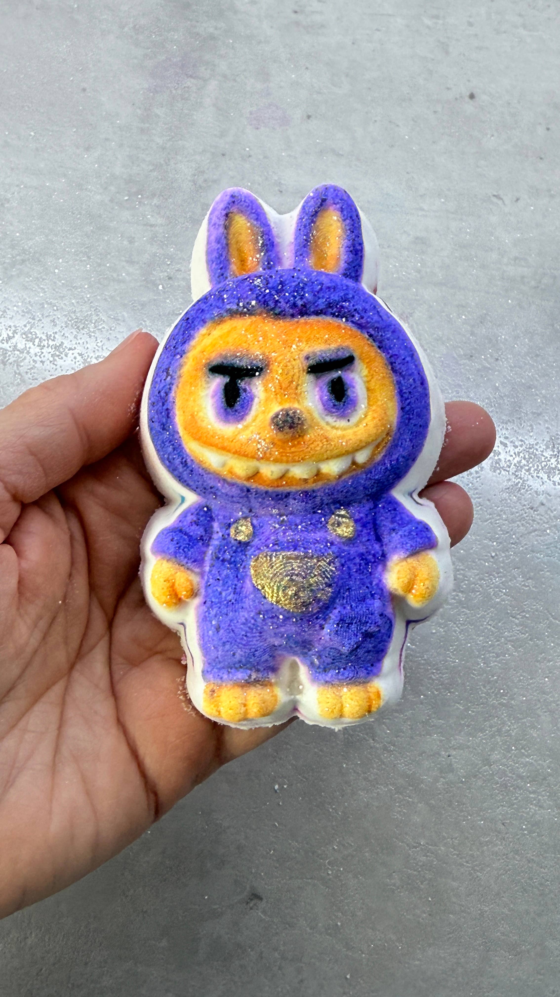 Unique creations soap company - Vente Bombe de bain/poudre effervescente pour le bain - Bombe de bain Lapin en colère9