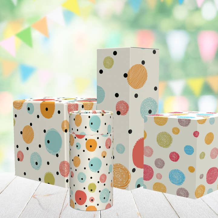 Set 0f 6 Gift wrapping Paper & 10 Gift Tags Circles & Swirls for wholesale by Gifting Studio Ltd