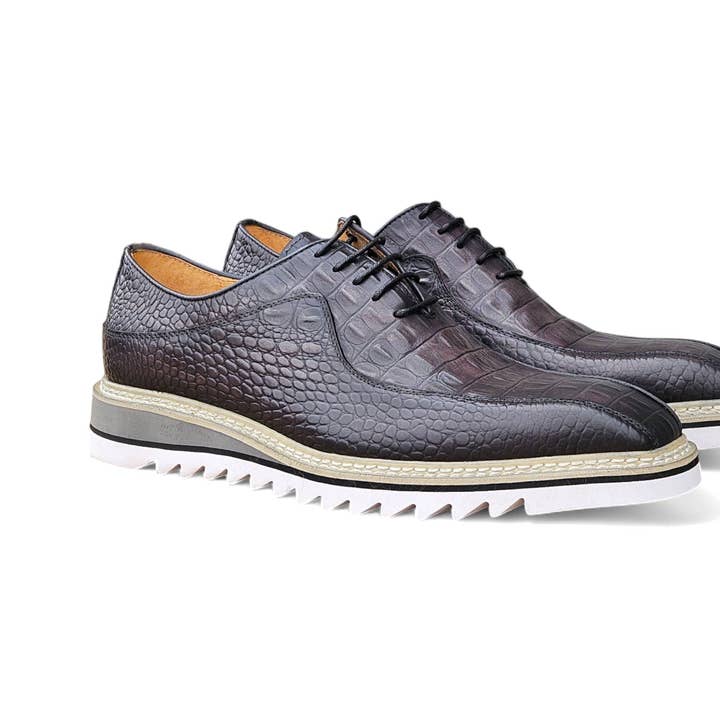 Derby en cuir embossé alligator pour la vente par Carrucci Shoes