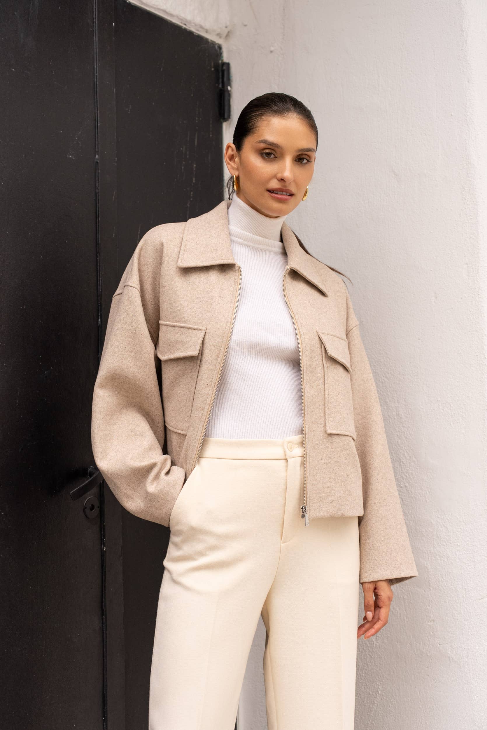 Attentif Paris - Wholesale Jacket - Women's - Structured short jacket in blended wool with patch pockets21