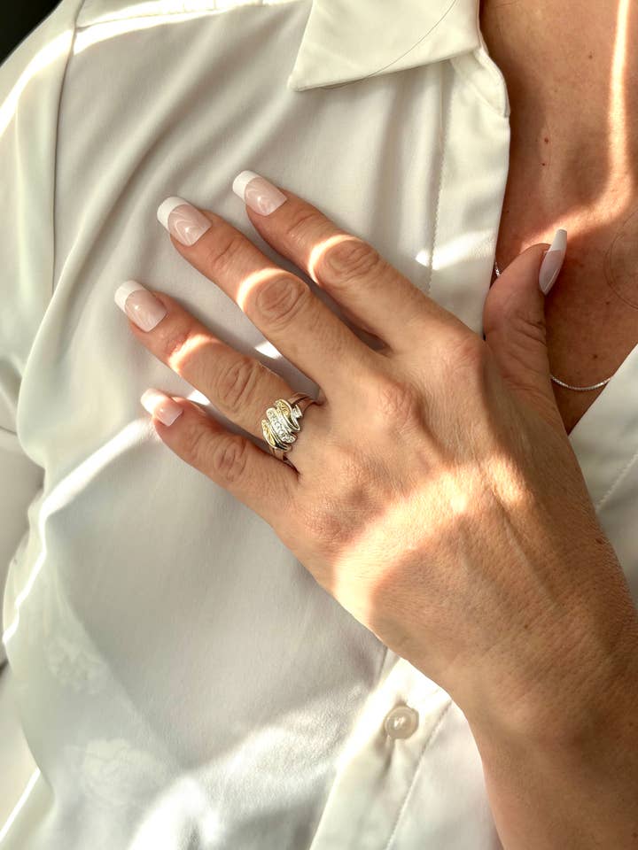 Juego de anillos de novia en plata de ley 925 maciza y oro de 10 quilates para venta al por mayor de QURI