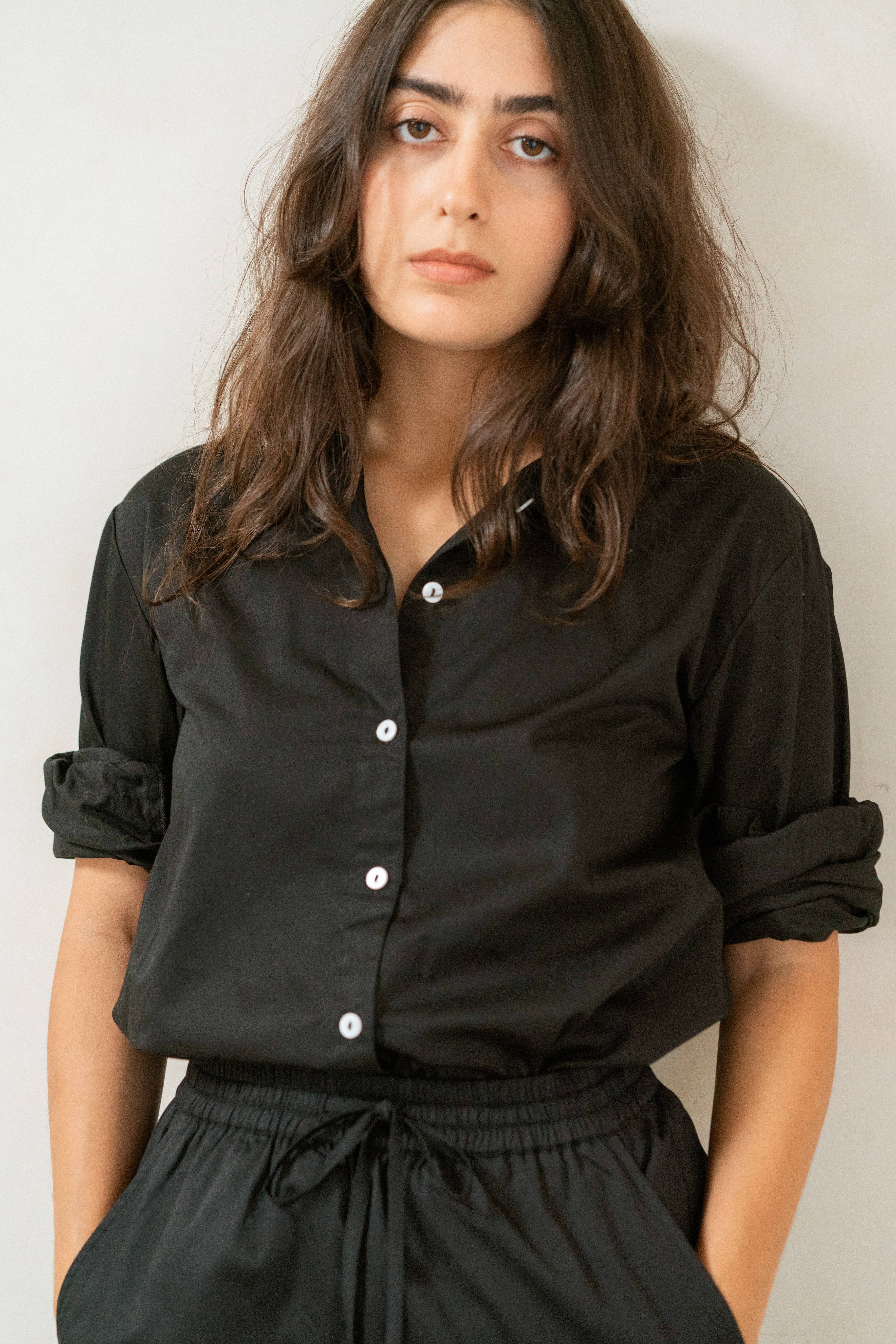 LAUDE the Label - Wholesale Button Down Shirt - Women's - Button Down shirt, black poplin / Museo4