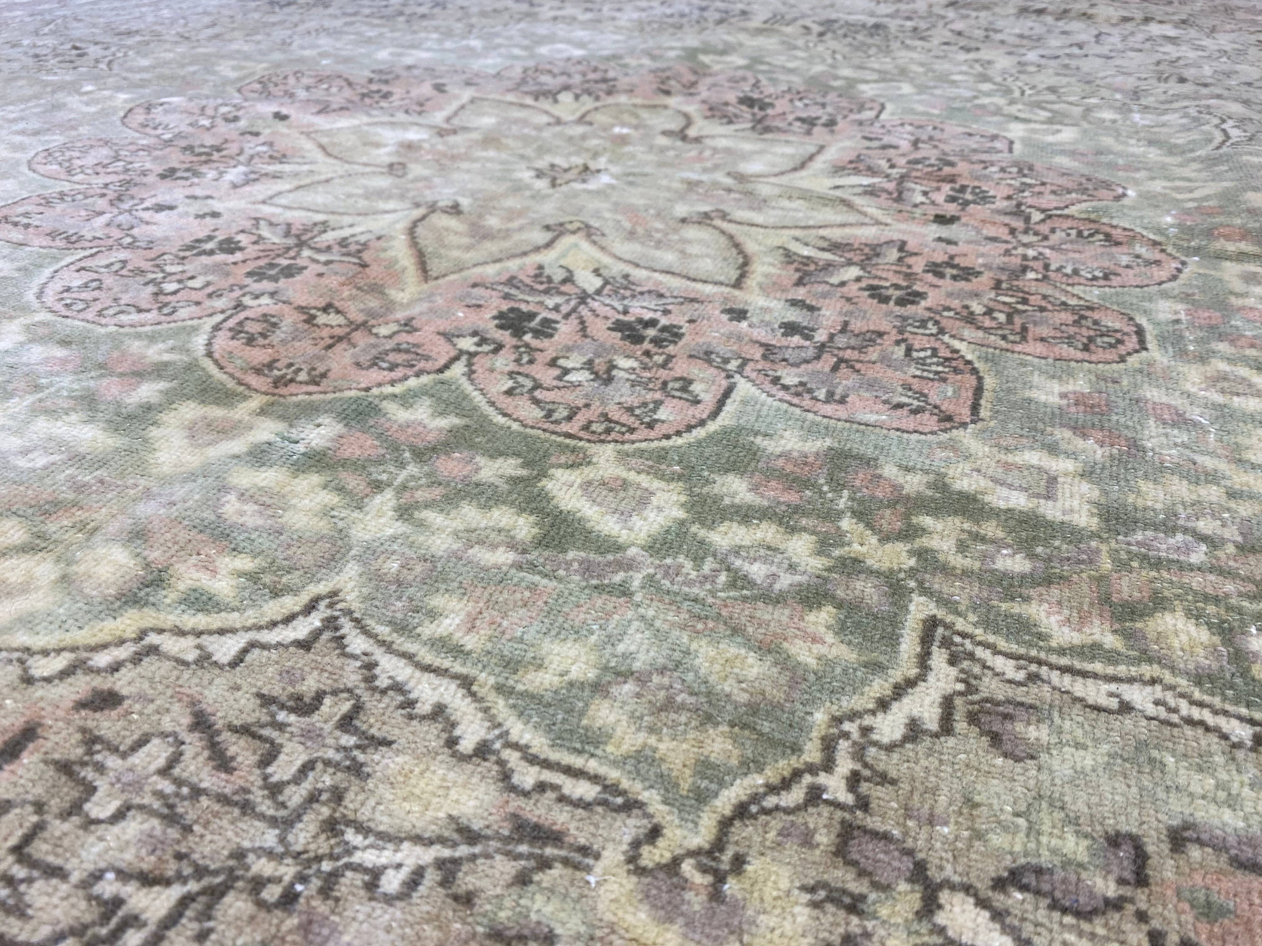 Vintage Loomz - Wholesale Area Rug - Vintage Turkish Kayseri Rug | 6.8 x 9.84