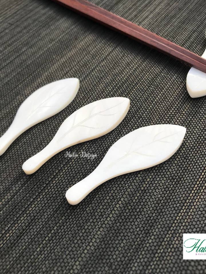 Seashell Leaf Chopstick och Rest Set för wholesale av Hala Design