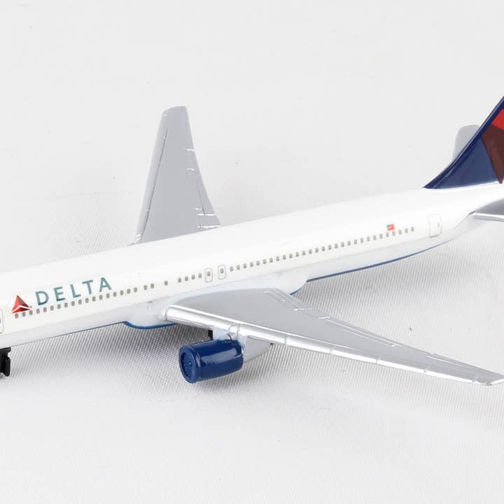 Daron Worldwide Trading - Wholesale Toy Plane - Kids - RT4994 Delta Airlines Single Plane by Daron Toys