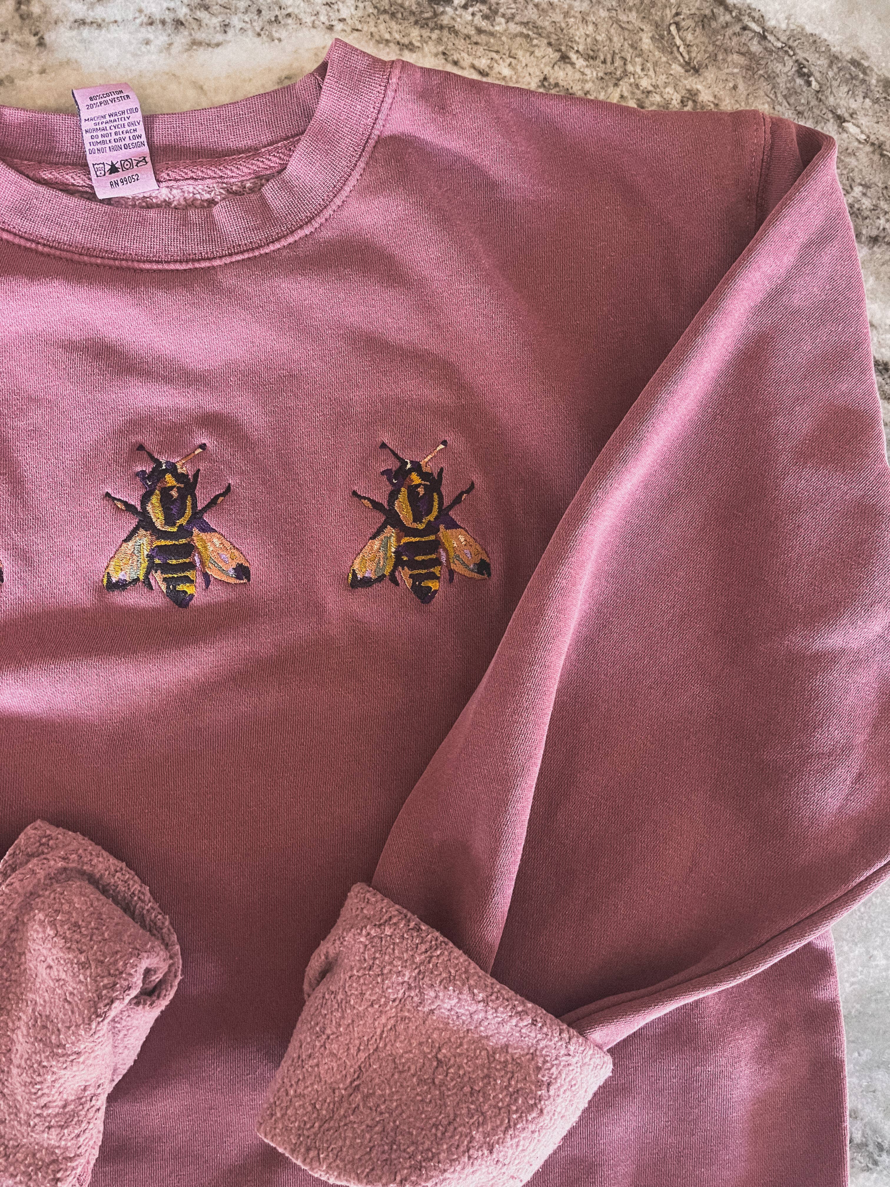 BrickandBarley - Wholesale Sweatshirt - Women's - Embroidered Bumble Bee Sweatshirt2