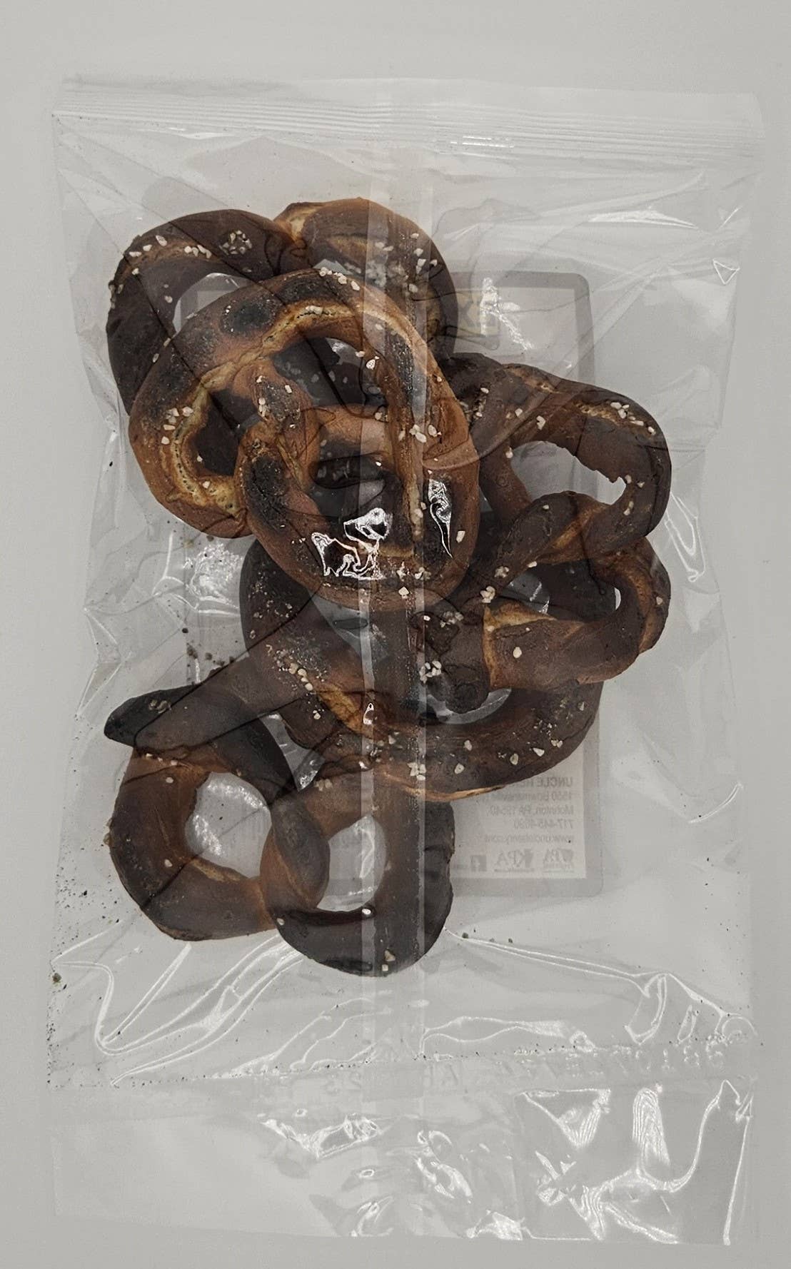 Uncle Henry's Pretzel Bakery - Wholesale Pretzels - 3.5 oz. Bag of Extra Dark Pretzels1