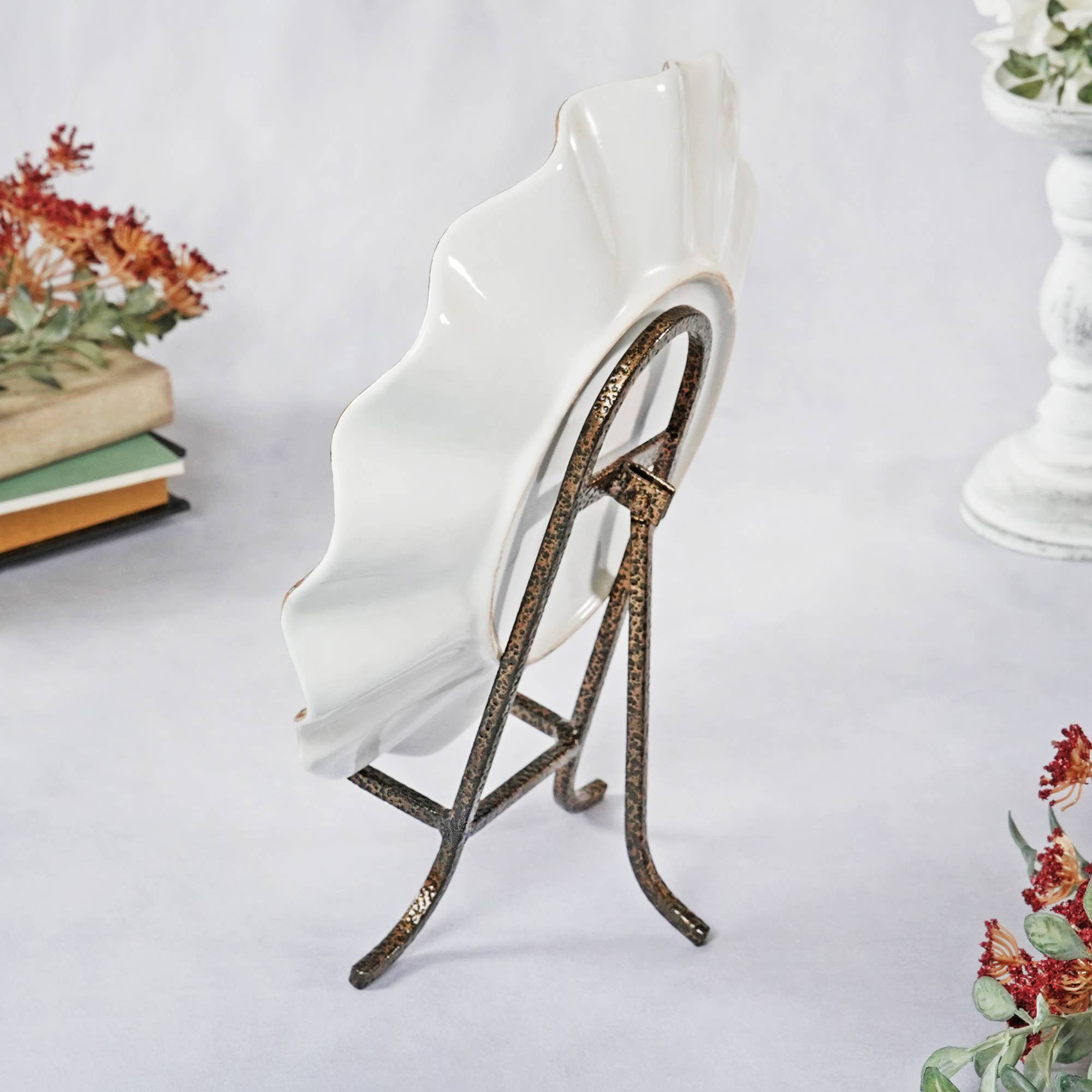 Bard's - Wholesale Easel - Bard's Wrought Iron Easel, 8.75" H x 7" W x 4" D2