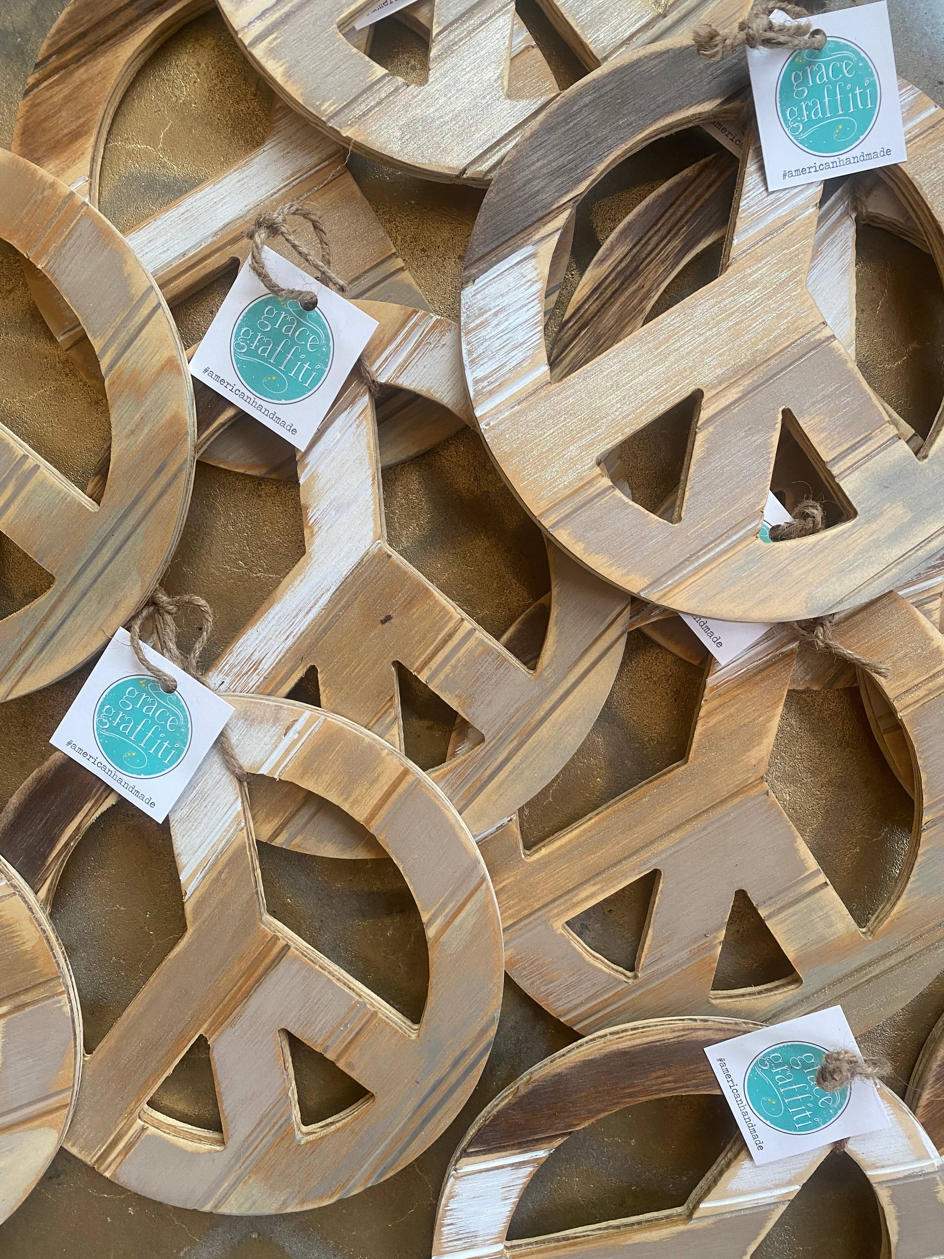 Grace Graffiti - Wholesale Ornament - Peace Sign houten ornament 2