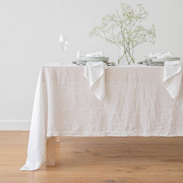 STONE WASHED TABLECLOTH OPTICAL WHITE for wholesale by LinenMe