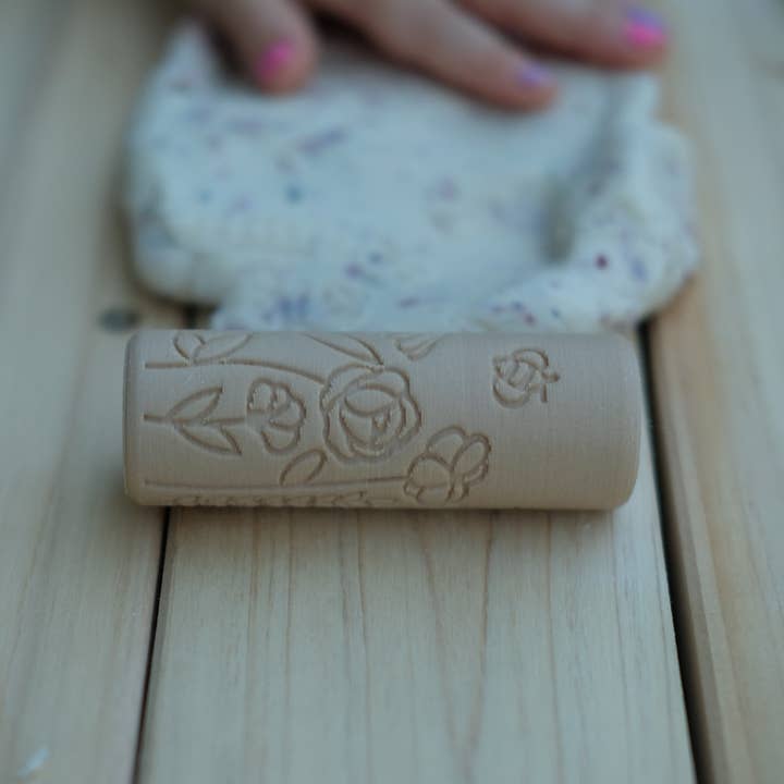 Kinfolk Pantry - Wholesale DIY Craft Kit - Flower Dough Eco Roller