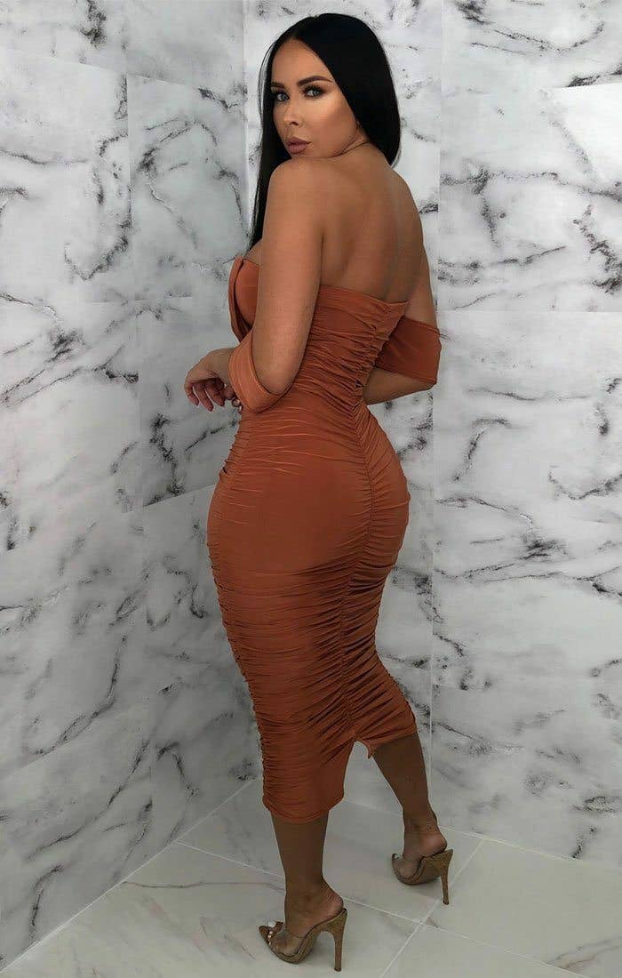 Femme Luxe - Vendita all'ingrosso Vestito - Donna - Vestito midi arricciato color ruggine con scollo Bardot e drappeggio - Malia2