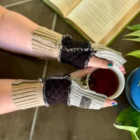 Jax Upcycled - Wholesale Gloves - Women's - Upcycled Unisex Fingerless Gloves choose the vibe color4