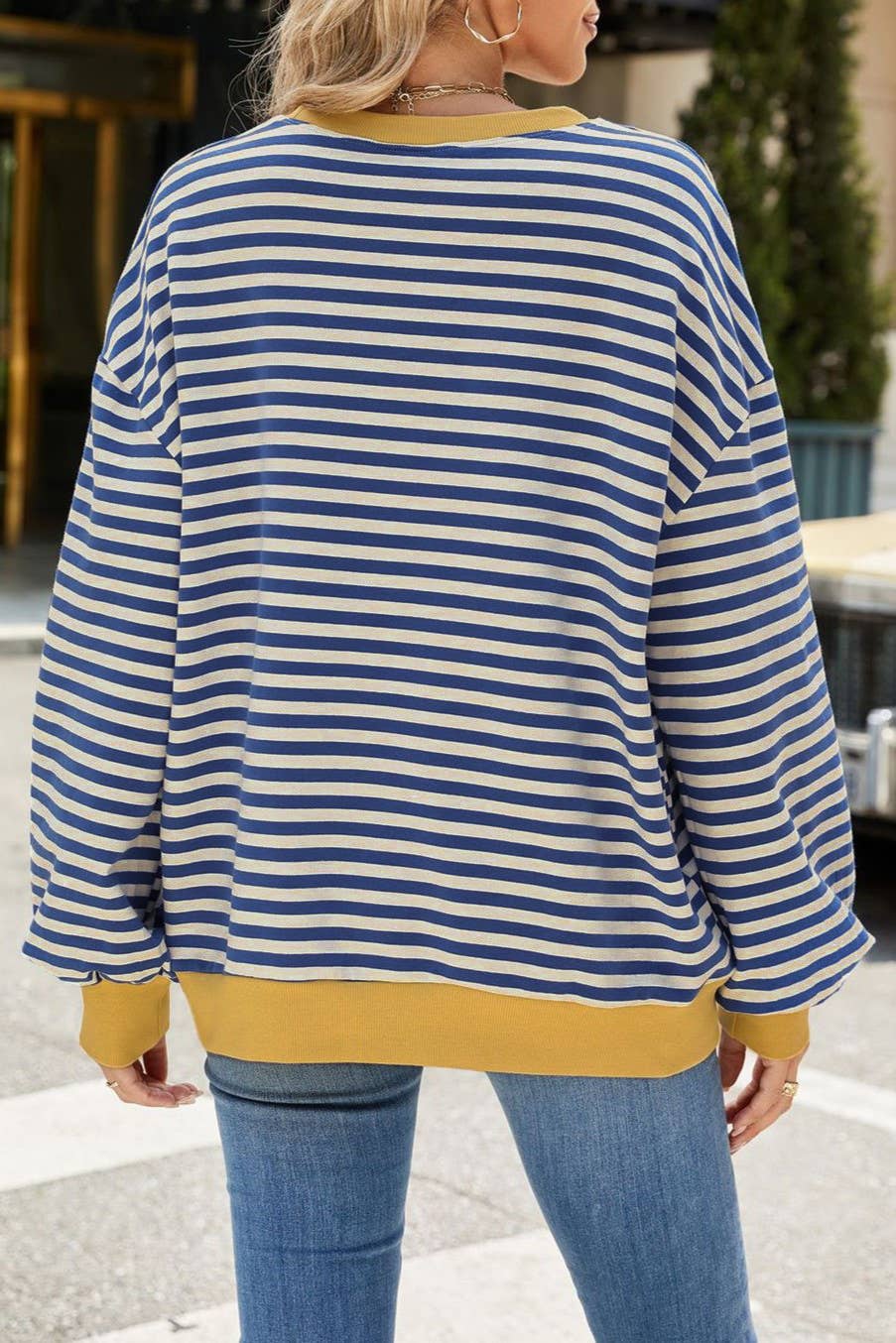 Rosa Clothing - Wholesale Sweatshirt - Women's - Classic Striped Oversized Crewneck Sweatshirt11
