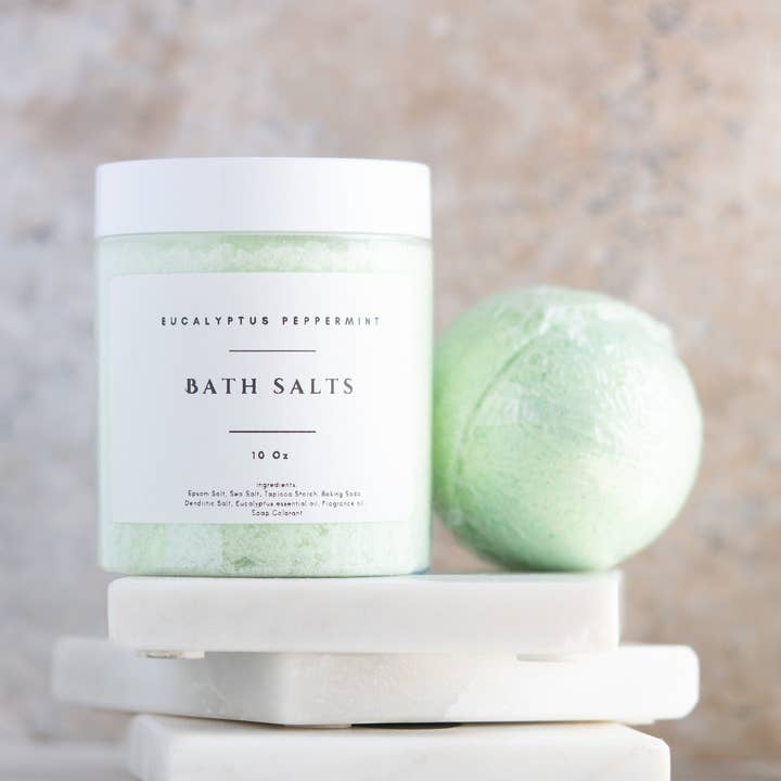 Ensemble de sels de bain et de bombes de bain à l'eucalyptus | 10 oz pour la vente par Hera By Hera Bath and Body
