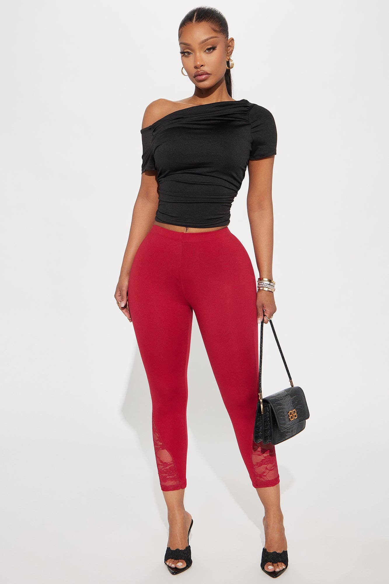 5besties inc – Engroshandel Strikket top - Dame – ASYMMETRISK SKULDER RYNKET TOP3