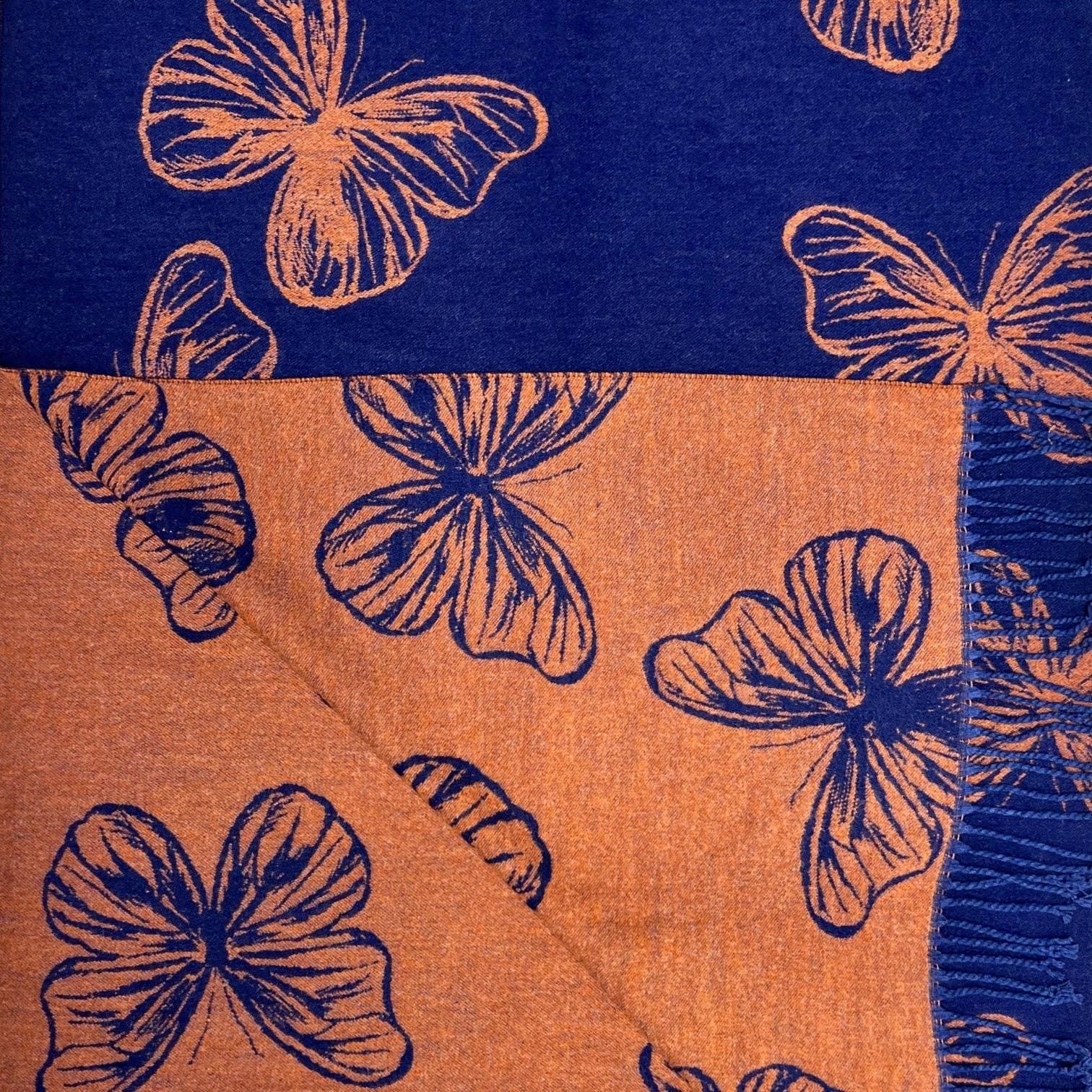 Lili Scarves (US Duty Free) – wholesale Halsduk - Dam – Fjäril Kasmirblandning Vinterscarf4