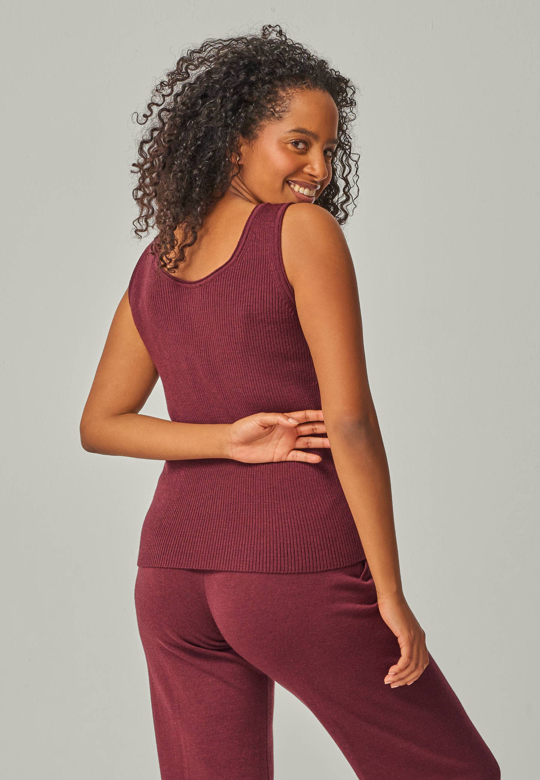 YOU LOOK PERFECT Loungewear – wholesale Lounge set – Women's – LOUNGEWEAR SET - Top Blossom & Skirt Erika16