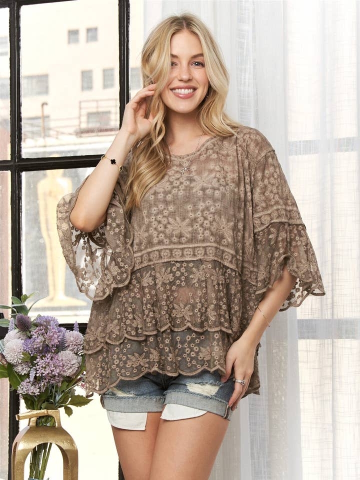 ADORA LA – wholesale Blus - Dam – CET3907 - 3/4 ÄRMAR SPETSBLOUS0