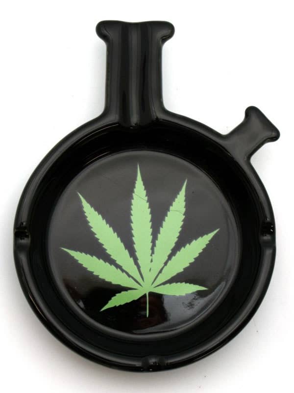 Leaf Ashtray for wholesale by Fantasy Gifts