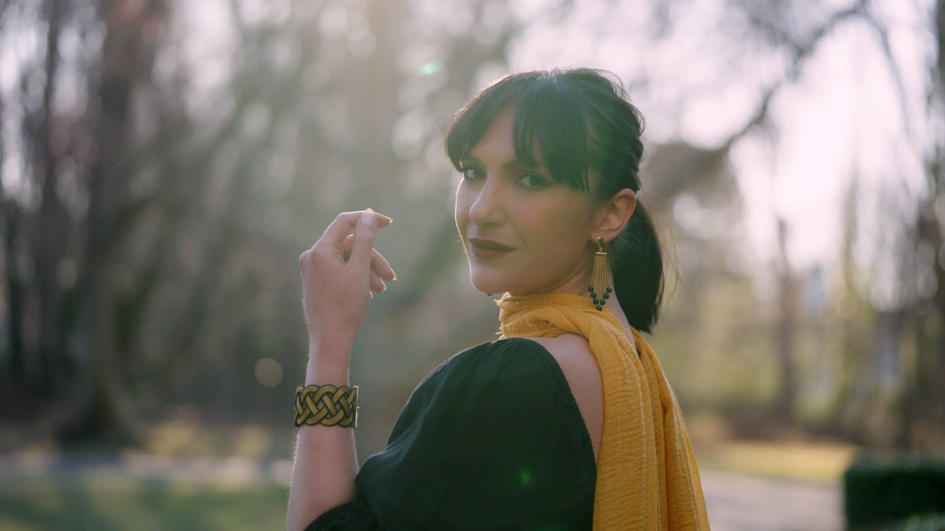 Raizes LLC - Wholesale Dangle Earrings - Josephine  Earrings2