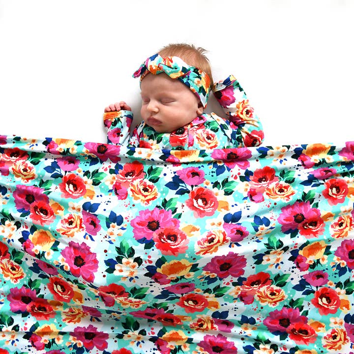 Gigi and Max – wholesale Lindning - Baby – Maggie Swaddle Bambufilt för Baby Blommig