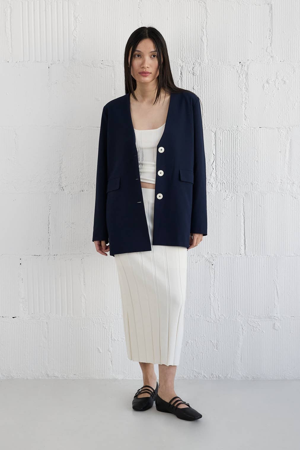 All Row - Wholesale Blazer - Women's - The Eleanor Blazer | Deep V-Neck Oversized Blazer17