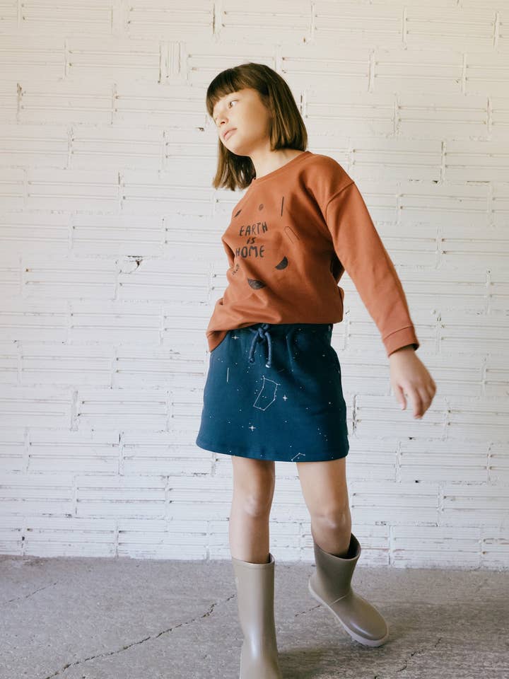Falda corta evasé Gaya azul constelaciones para venta al por mayor de Tiralahilacha