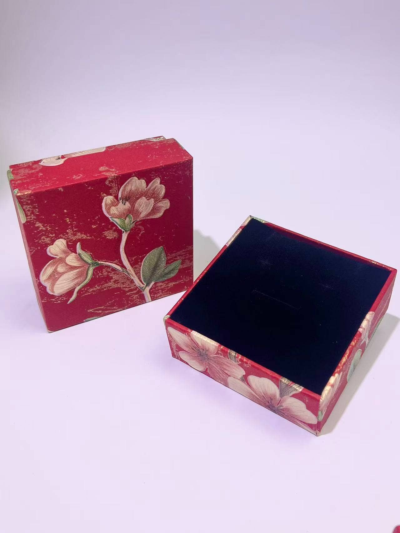 COSMOS - Wholesale Jewelry Box/Organizer - Jewelry box 9.3x9.3 cm – elegant floral gift case celebration1