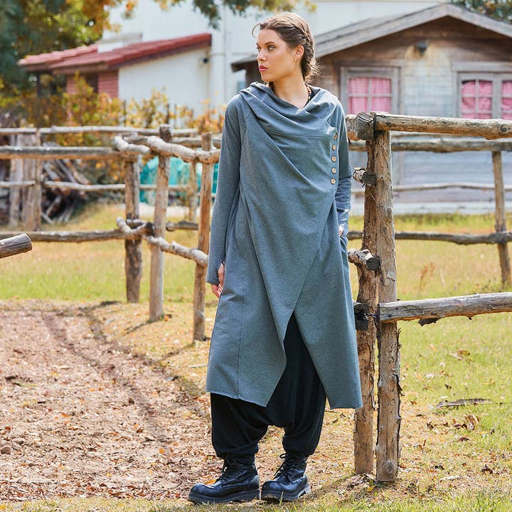 Los Banditos - Vente Cardigan – femme - Cardigan bohème gris à capuche avec détail de boutons et trou pour le pouce2