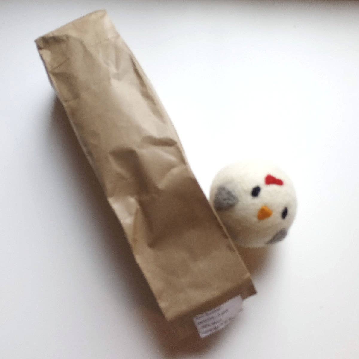 Ten Thousand Villages - Vente Balles de sèche-linge - Boule de séchage en laine écologique - Poulet4