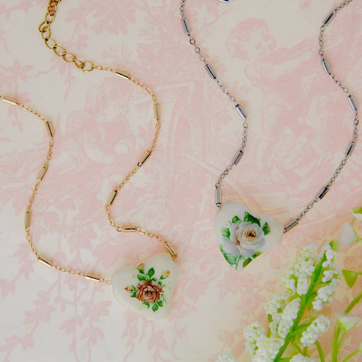 1928 Jewelry - Wholesale Pendant/Charm Necklace - 1928 Jewelry 85' Porcelain Heart & Rose Pendant Necklace 15" + 3" Extension3
