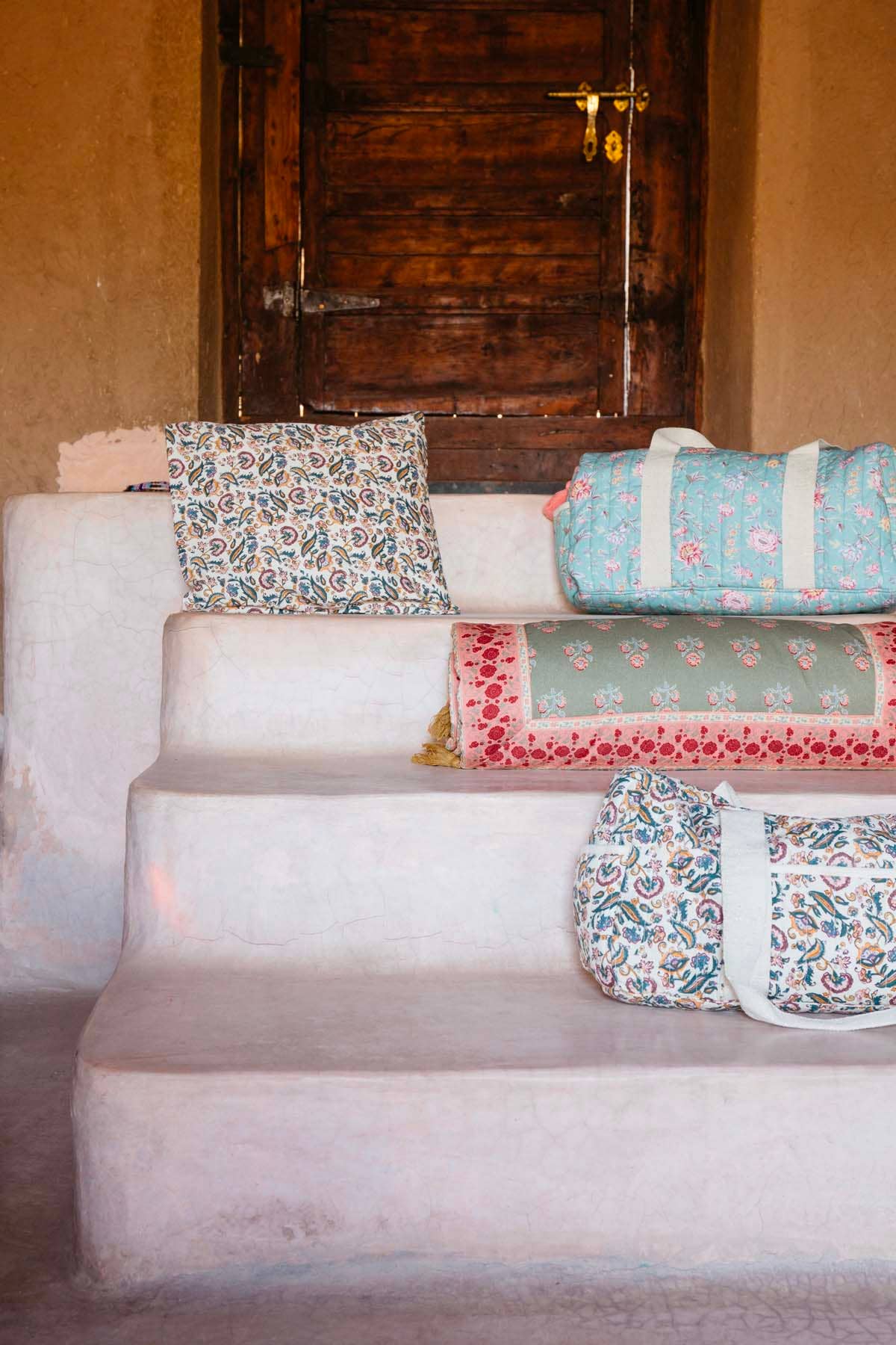 Cr me Feuille Sauvage 24 H Vaeva Bag for wholesale on Faire5