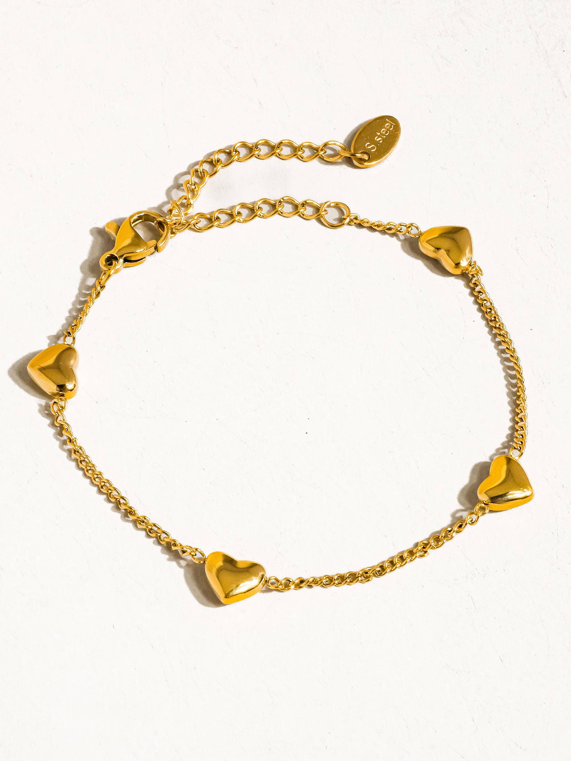 Vivre 18K Gold Non-Tarnish Petite Heart Bracelet, Necklace for wholesale on Faire2