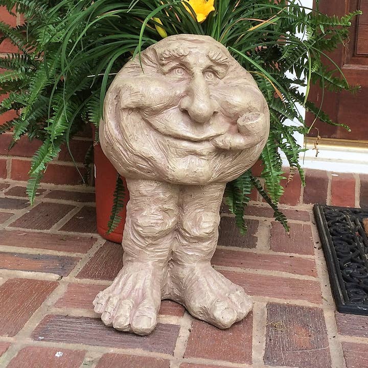 Fioriera a forma di statua del nonno «Old Hickory» per la vendita all'ingrosso da parte di GSI Homestyles