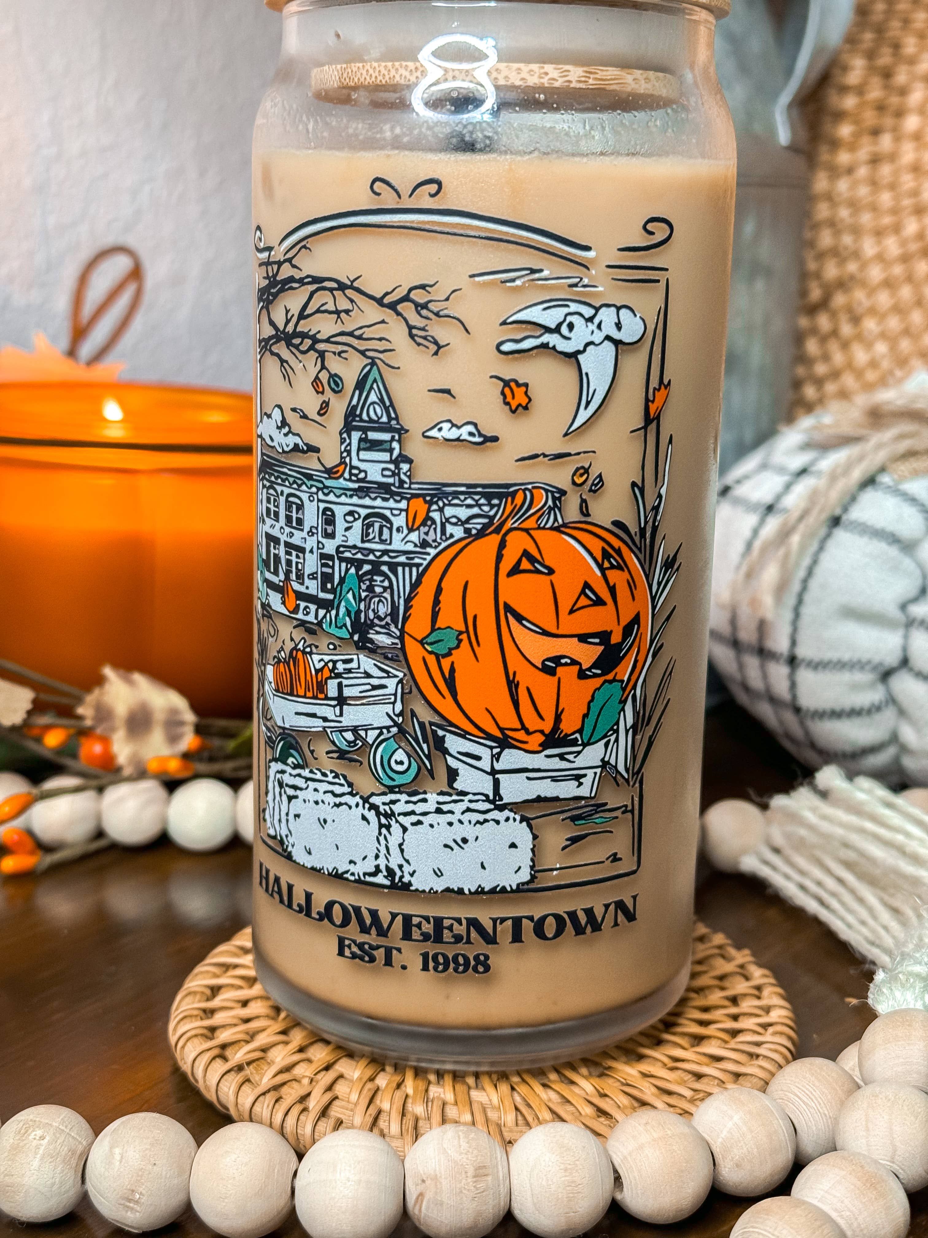 Curly Tailed Designs - Wholesale Drinking Glass/Cup - Halloween Town 16oz & 20oz Halloween Glass Cup5
