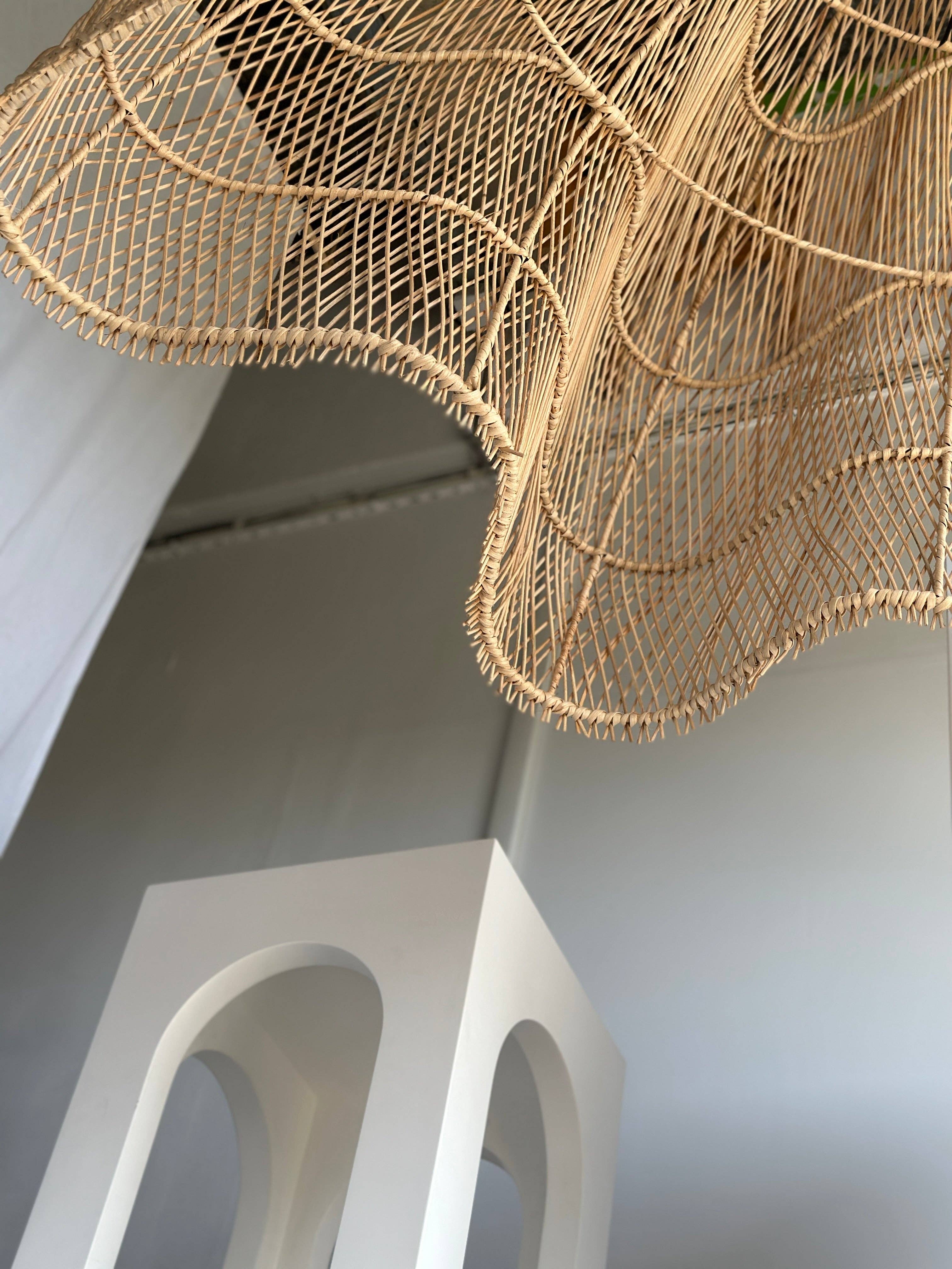 Office Objets - Wholesale Chandelier/Hanging Light - Immense rattan suspension in the shape of a flower, tulip, corolla H:1m; D:1m50145