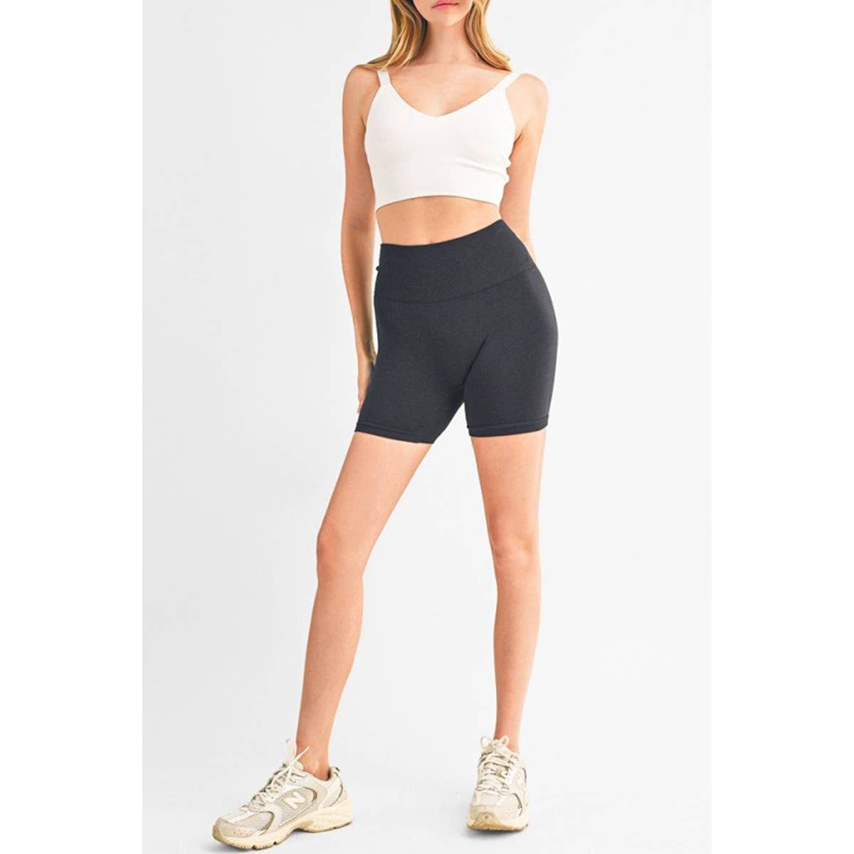 UP CLOTHING - Vente Short de sport – femme - SHORT DE VÉLO SANS COUTURES12