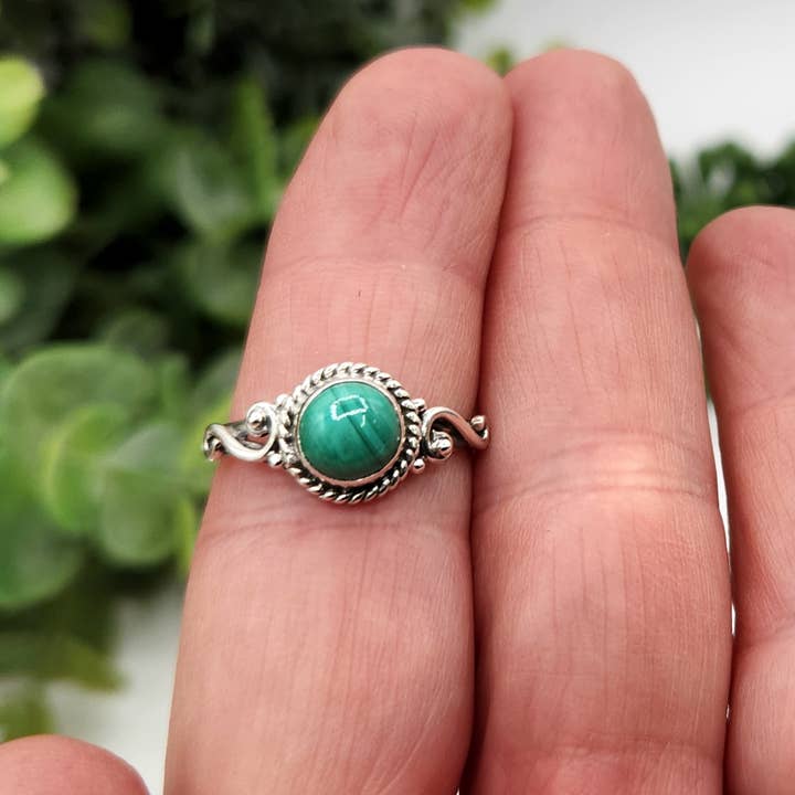 Meraki Gemstones - Wholesale Single stone/solitaire ring - Malachite Semi-Precious Gemstone Ring-Sterling Silver/9255